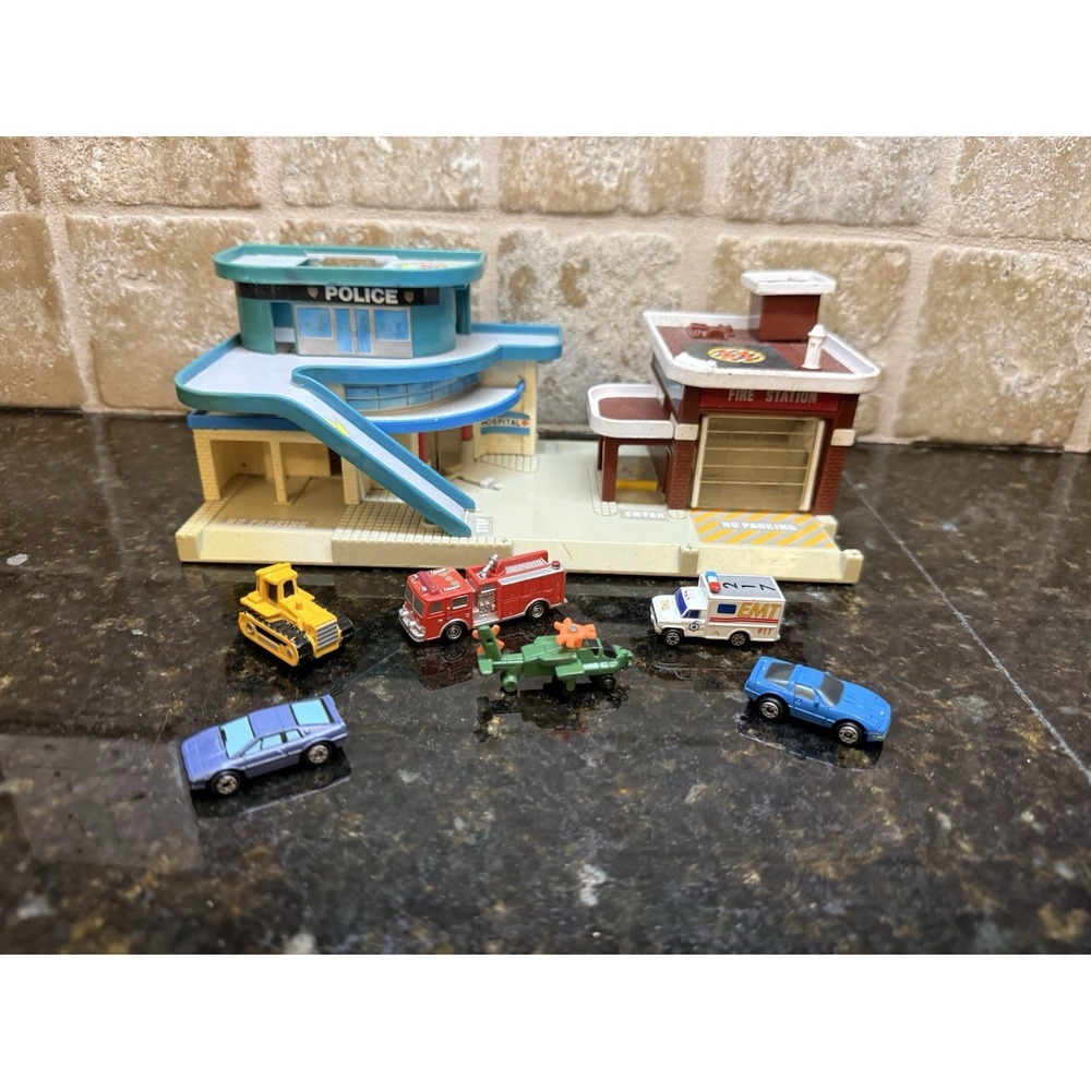 VTG Micro Machines Hospital Firehouse Police Station Playset Combo 1990 Galoob